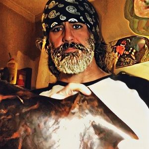 Meet your Posher, Chuck